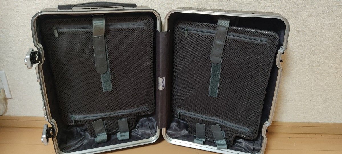 RIMOWA リモワ リンボ スーツケース キャリーケース ブラック 4輪