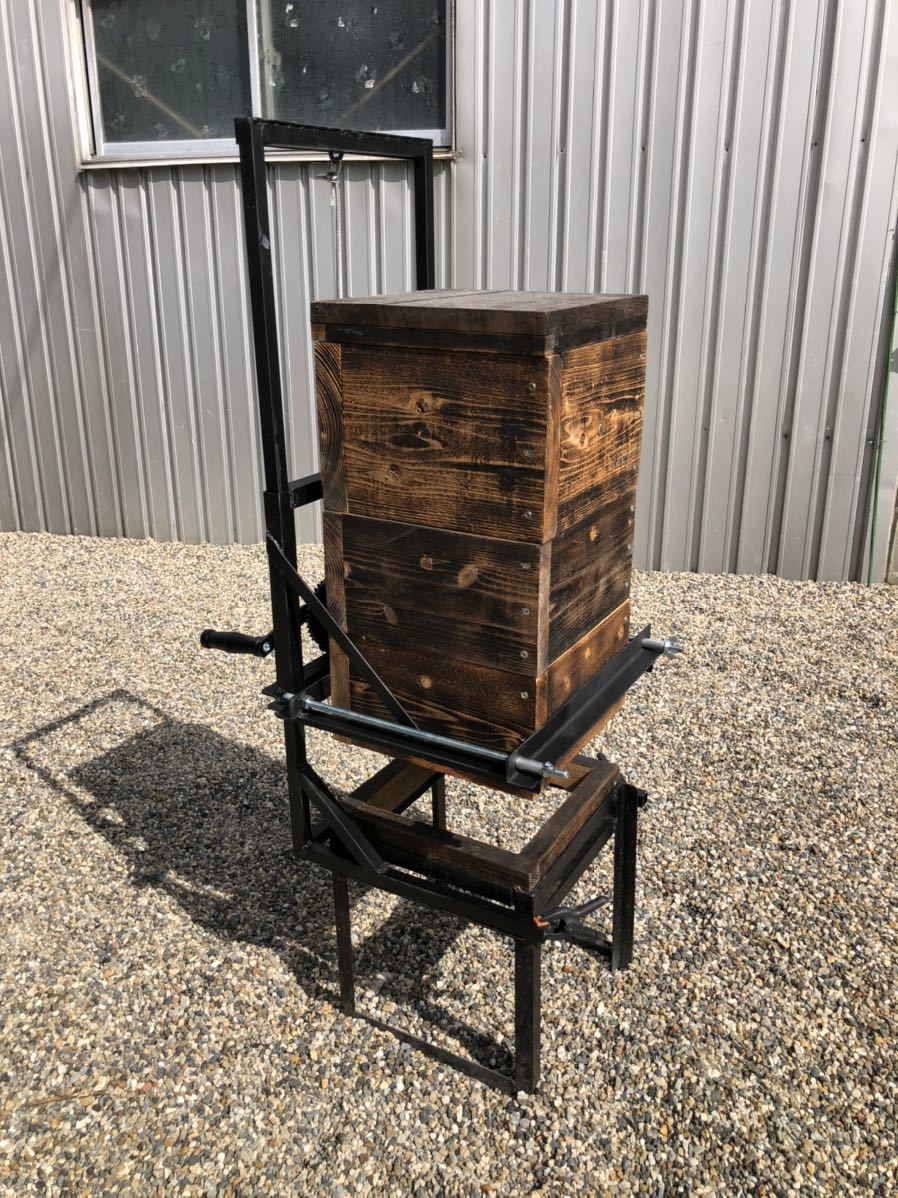 日本蜜蜂 重箱用 巣箱台 メッシュ底板セット 29cm用 日本蜜蜂 メッシュ