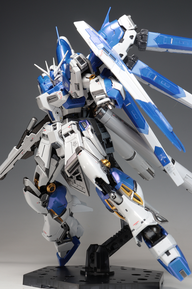 RG ハイニューガンダム チタニウムフィニッシュ 水転写デカール付き Hi