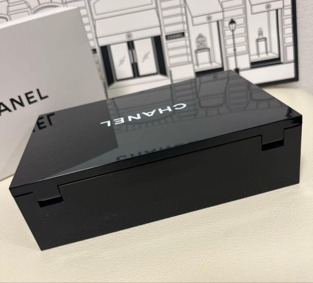 CHANEL シャネル ミラー付きボックス マルチケース ノベルティー