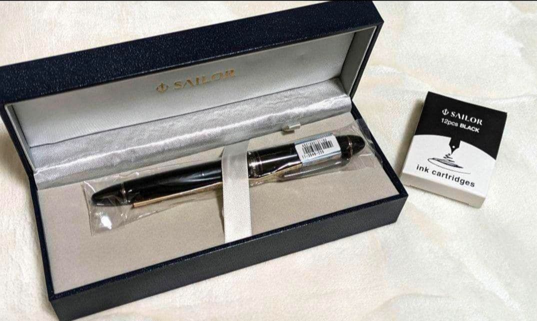 セーラー万年筆 SAILOR　プロフィット ブラックラスター 細字　新品未開封 Amazon | セーラー万年筆 万年筆 プロフィット ブラックラスター 中字